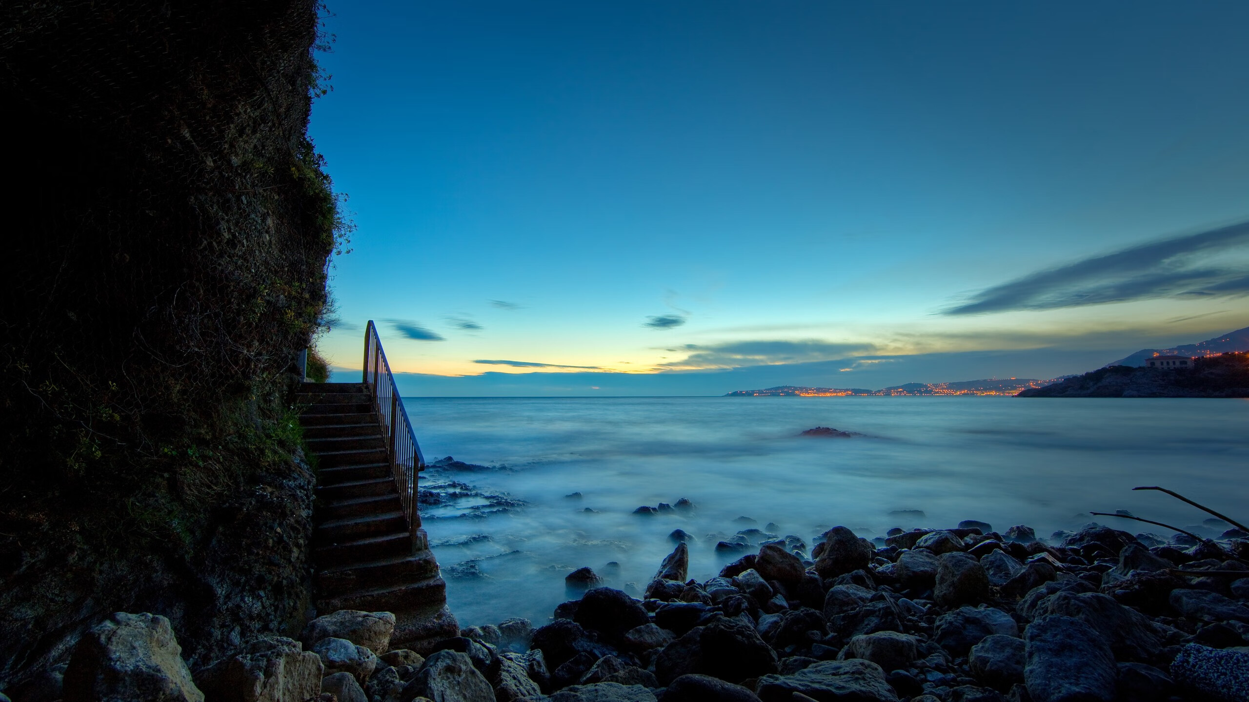 冰与火之歌，当秘鲁的寒流冻结尼斯，穆勒的火焰点燃德甲