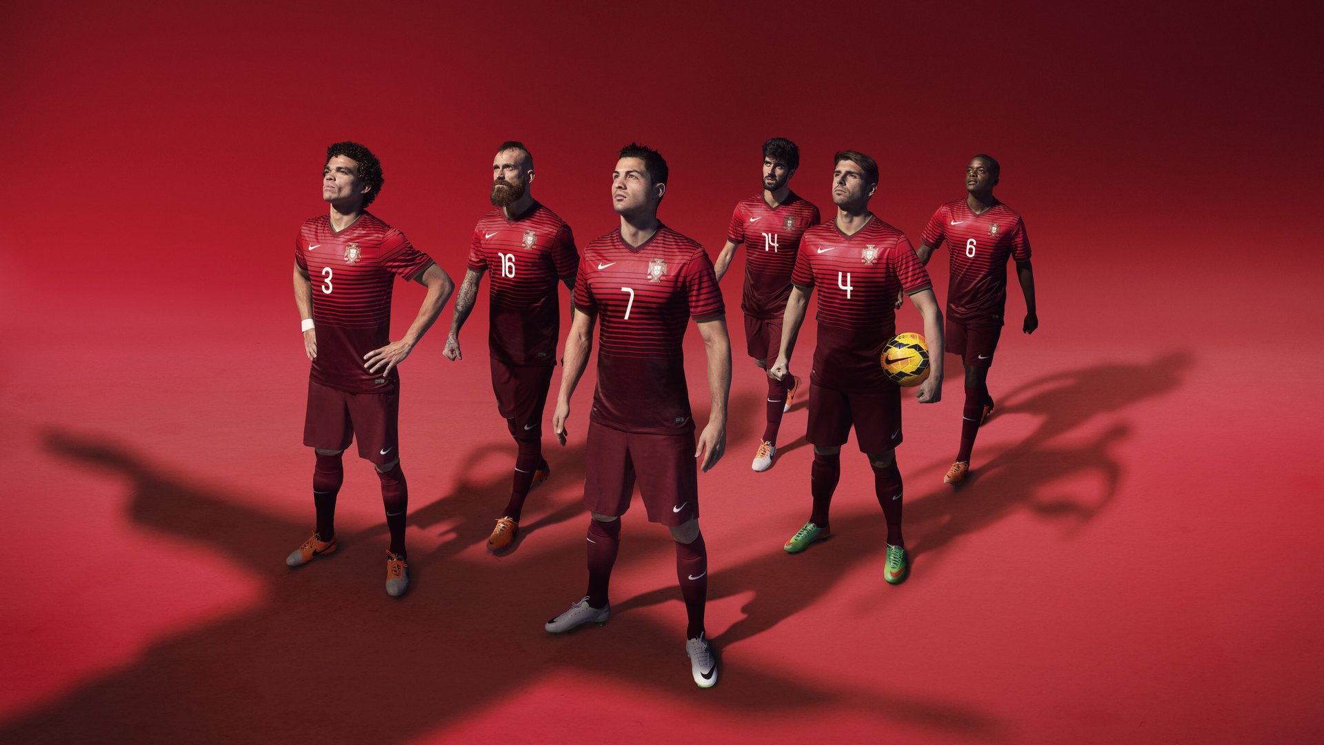 嘘声与掌声间，卡塞米罗一剑封喉，欧冠夜他让所有质疑者沉默