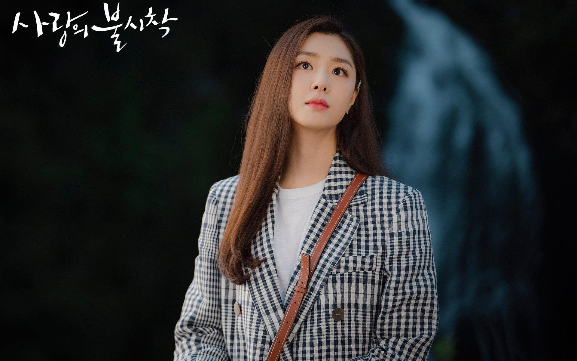 开云体育app-两个战场，一种心跳，当国家德比遇上天山生死战